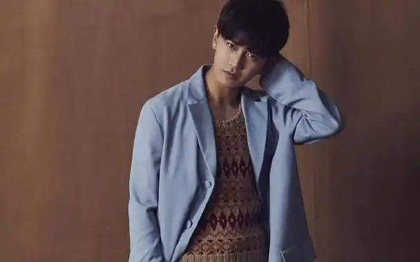 34岁任嘉伦演十几岁少年被吐槽辣眼睛网友我觉得他演的挺好的