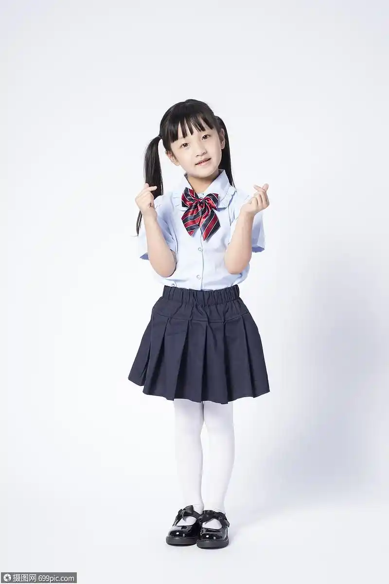 图片 照片 教育文化 校服小女孩形象jpg