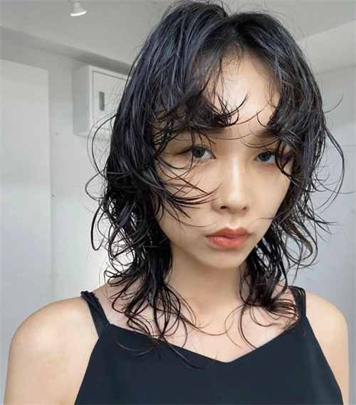 日系质感湿发 轻奢浪漫个性_女生烫发 - 美发站