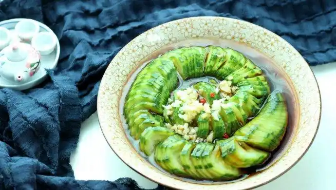 的用料蒜泥蓑衣黄瓜的做法蒜泥蓑衣黄瓜的烹饪技巧做菜好吃都有技巧