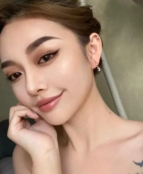 眉型适合的脸型圆脸(圆脸眉形app)-米亚号