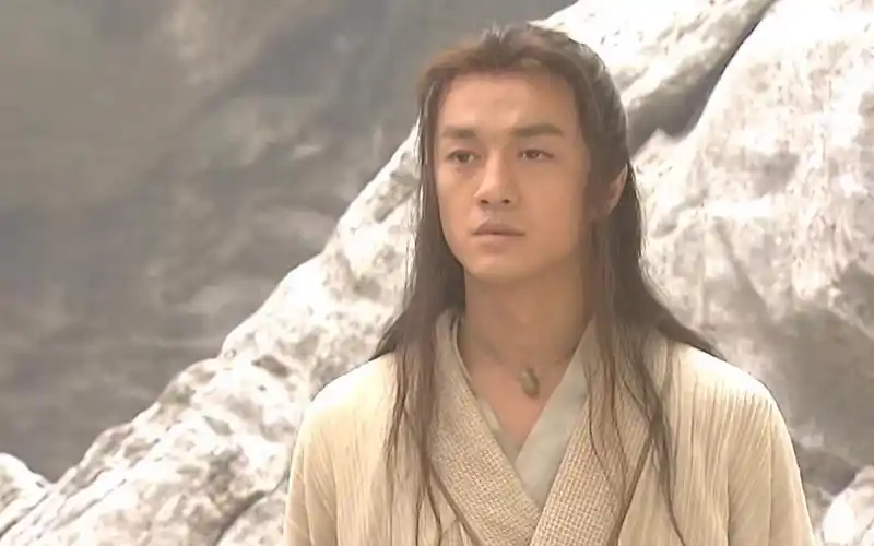 李亚鹏笑傲江湖令狐冲三招独孤九剑便击败田伯光1080pai修复