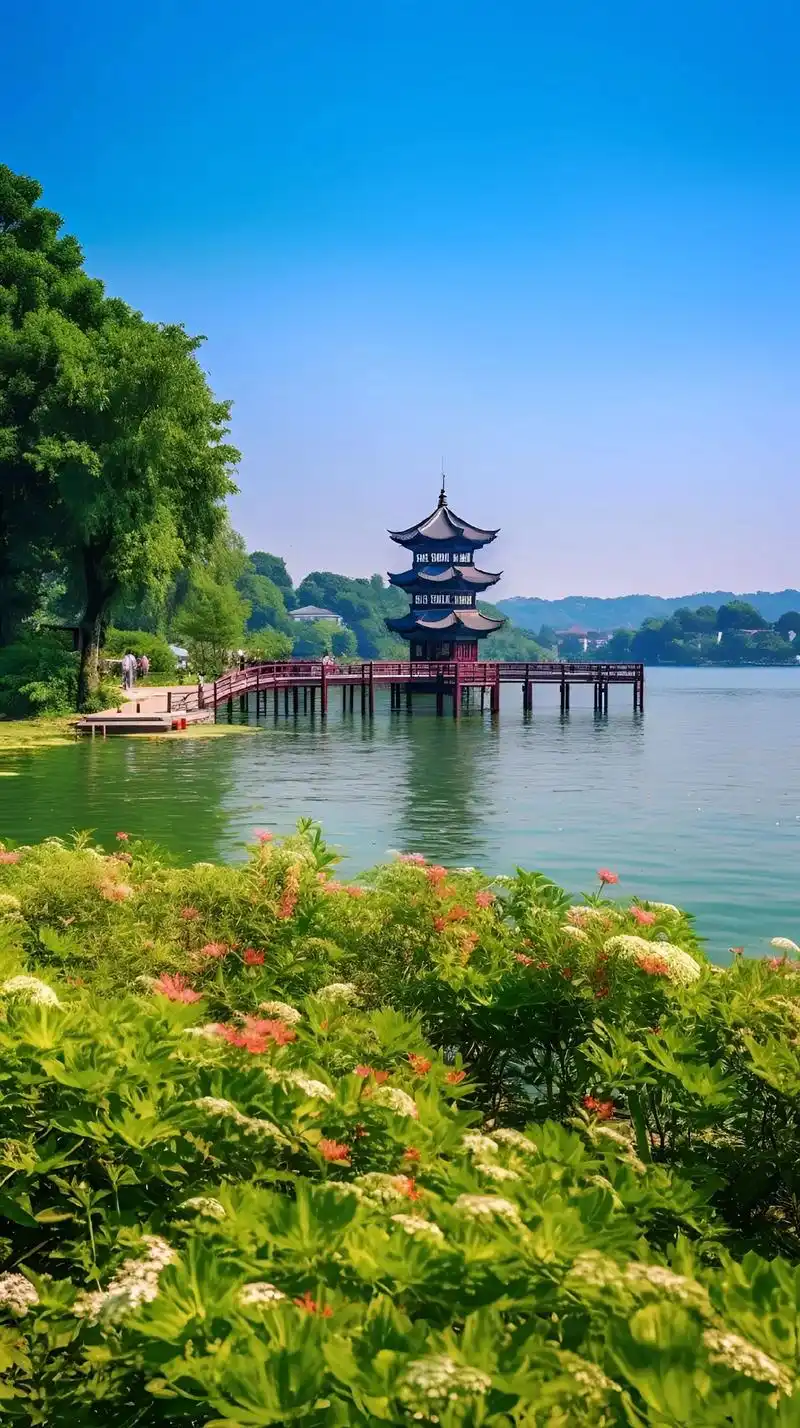 西湖美景.高考虽已结束,但并非终点.孩子们努力过,拼搏过,就 - 抖音