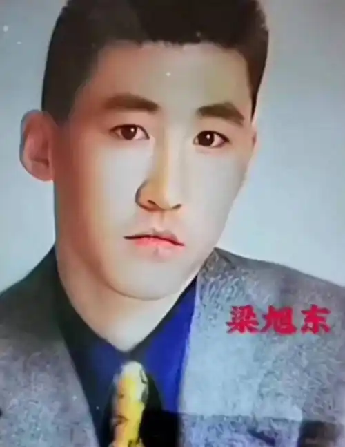 1998年长春黑社会分子被打死100辆豪车送葬当街抛洒人民币