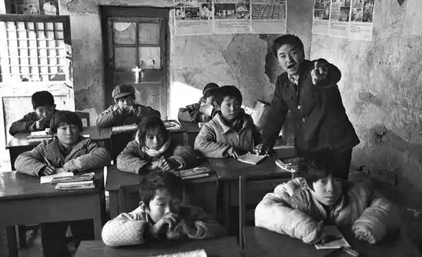 乡村学校日渐冷清生源水平难有保证或许不是老师和家长的原因