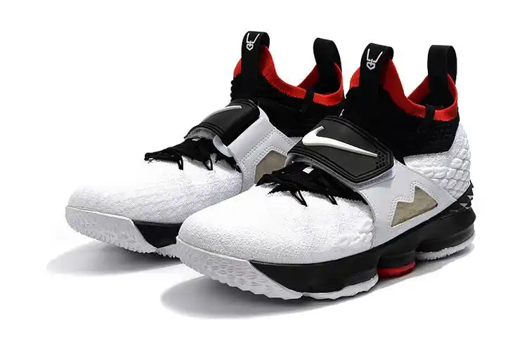 詹姆斯15代男鞋超a品质40--46出货