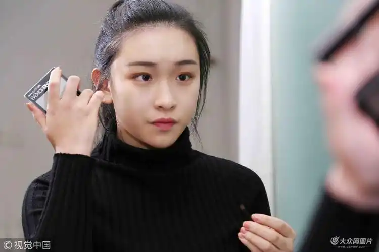 图片故事:实拍北影艺考女孩 俩月考遍7城花费5万多