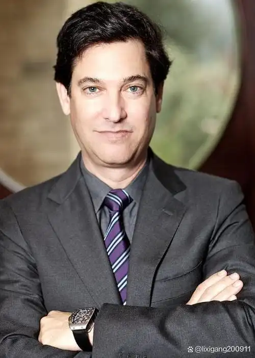 赵小兰华裔美国人历任美运输劳工部长父亲是旅美华人船王