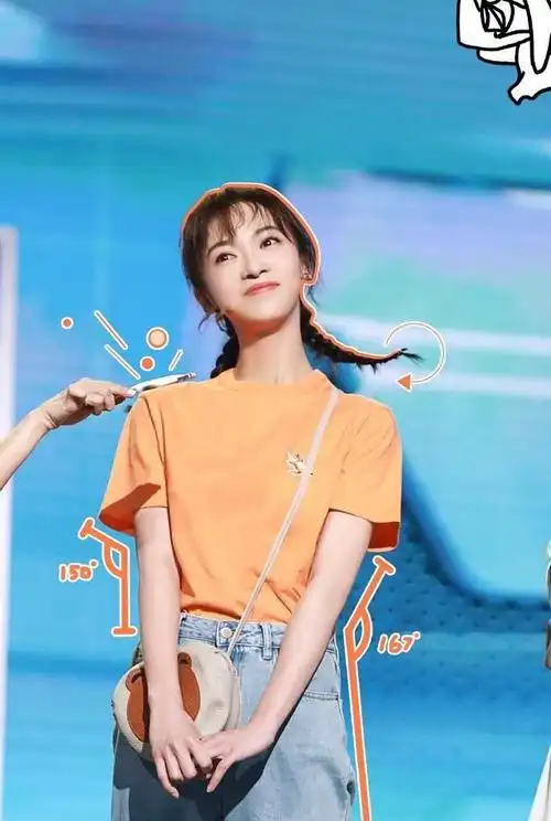 吴瑾言的小骨架女生穿搭清新自然感