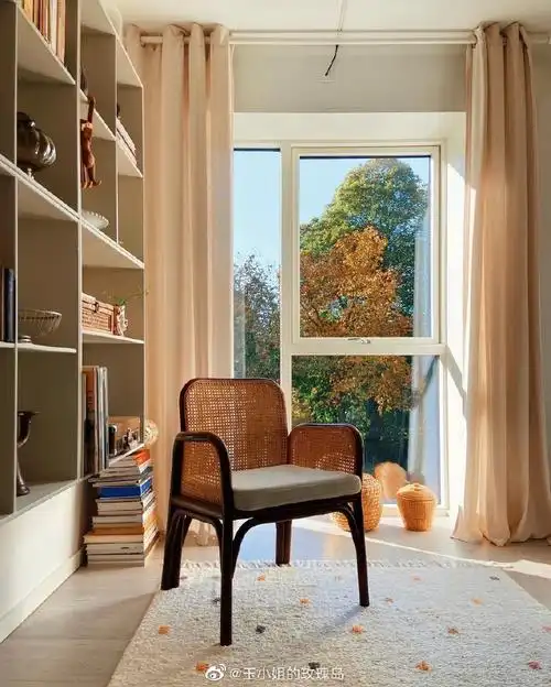 74平米的小家客厅,厨房,书房,卧室,每一个小空间都装扮得温馨舒适