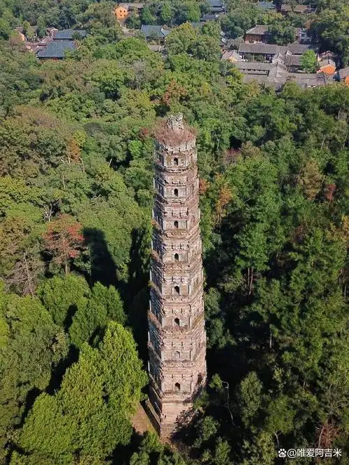 国清寺·隋塔:九层高耸,见证历史的坚韧与耐久
