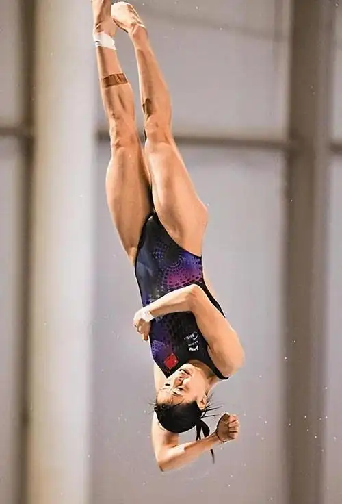 第三代跳水皇后吴敏霞追平郭晶晶退役嫁平民丈夫今儿女双全