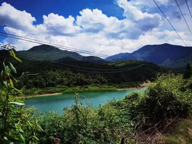 夏日清凉地,周末自驾药水峡森林风景区