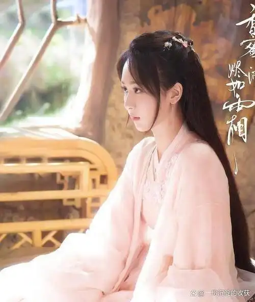 李沁饰演的元淳公主,是电视剧《楚乔传》中的一个角色.