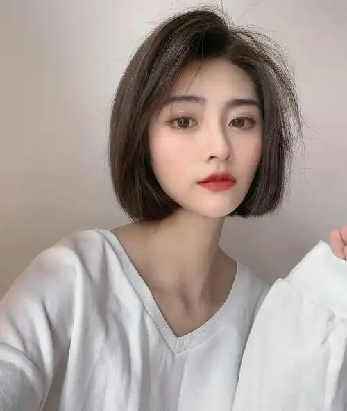2022减龄短发洋气2022下半年这4款短发很流行