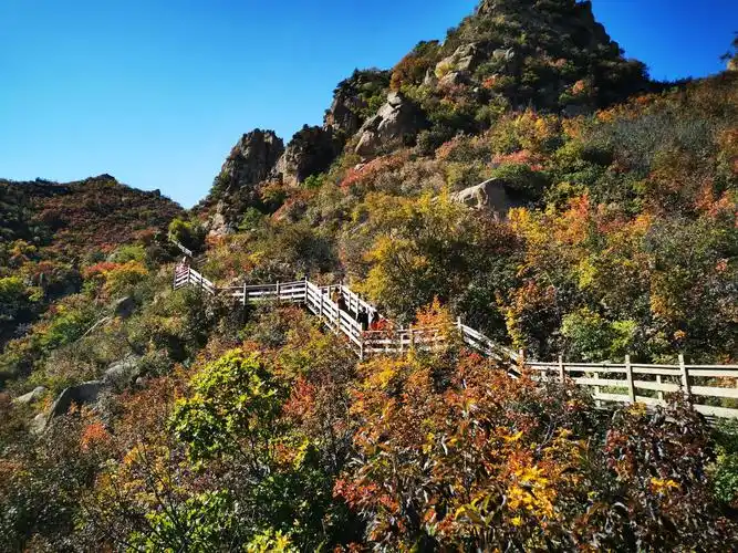 北票醉美大黑山风景区