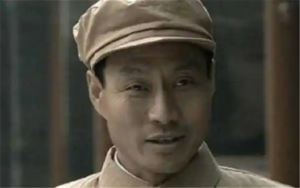 小说《亮剑》中的大反派,狱中侮辱田雨,家中逼死李云龙