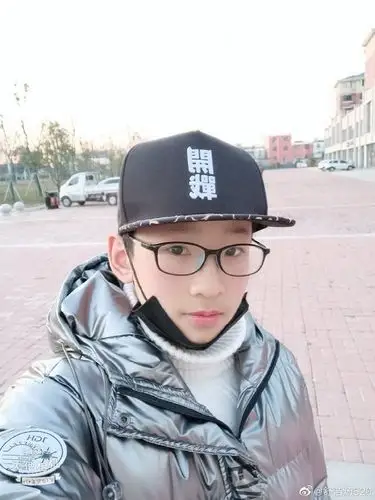 出来透透风 来自舒浩炀520 - 微博