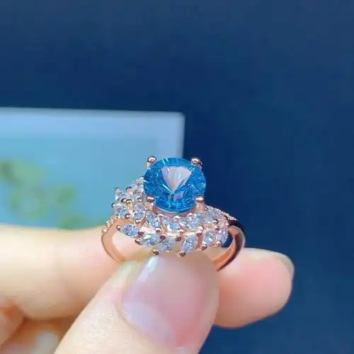 天然托帕石千禧工戒指95颜色好粒粒都是精品,s925银精工镶嵌,主石