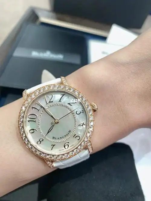 宝珀ladybird钻石舞会炫彩腕表3660