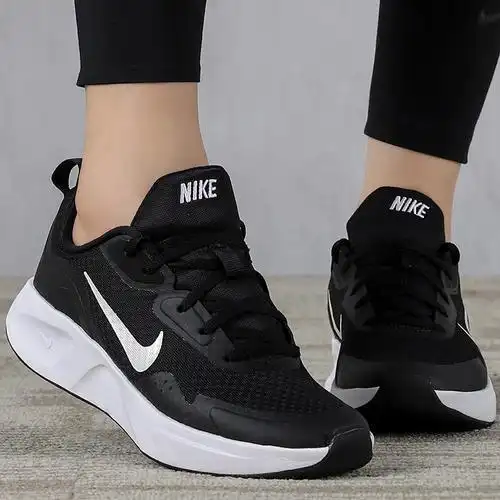 耐克(nike)女士圆头单鞋cj1677-001报价_参数_图片_视频_怎么样_问答