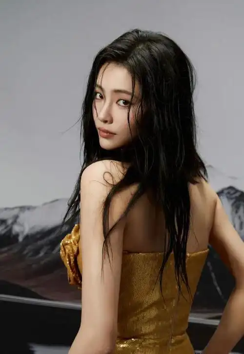 许佳琪,新歌坠上线 676767