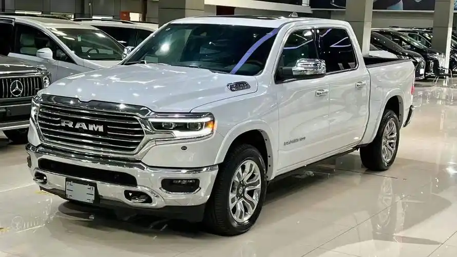 2023款道奇公羊现车热卖内饰改装豪华