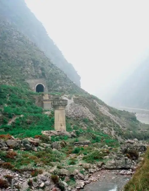 新中国铁路史上最惨烈的事故之利子依达事故