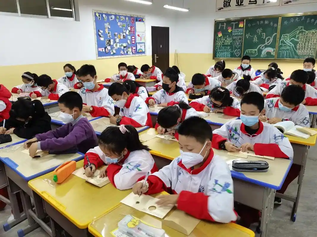 加油呀,马敏玉同学,班里的老师和孩子们都盼着你尽快回归十二班 - 抖