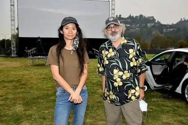 回顾宋丹丹女儿赵婷才貌双全比巴图更胜一筹今已是华人骄傲