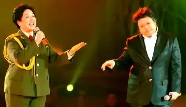 歌唱家雍西:韩红是她女儿,早年丧夫再婚,现在最担心女儿的婚事