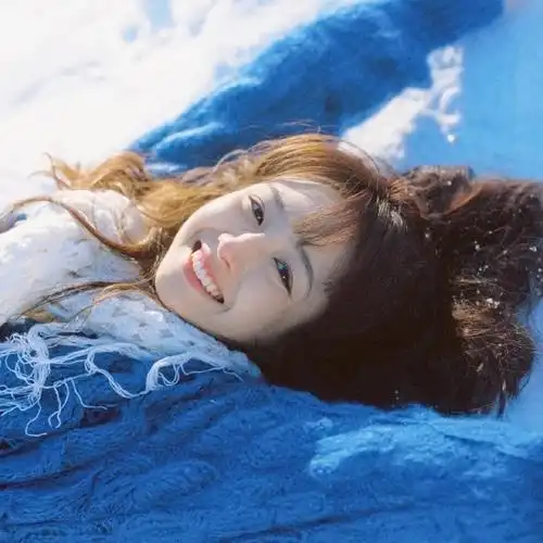 雪天美女头像|月色和雪色之间 你是第三种绝色