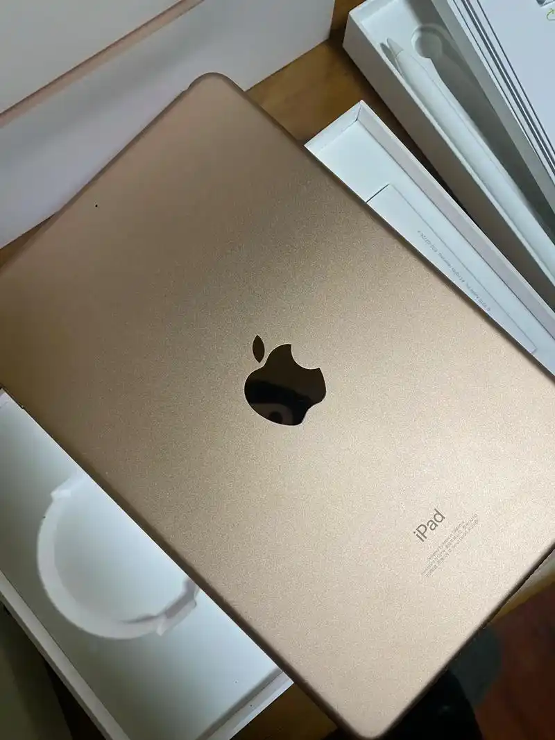 二手平板出售.ipadmini5 64g 玫瑰金,完美成色全 - 抖音