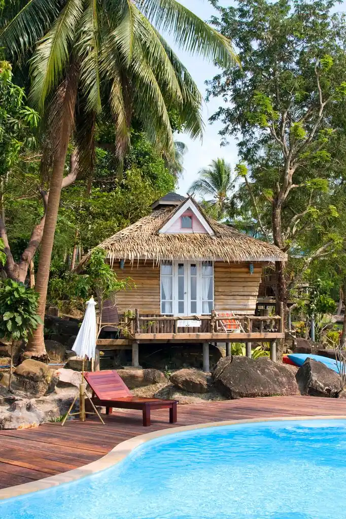 泰国沙滩小屋 .,美丽的热带海滨的房子在泰国 .