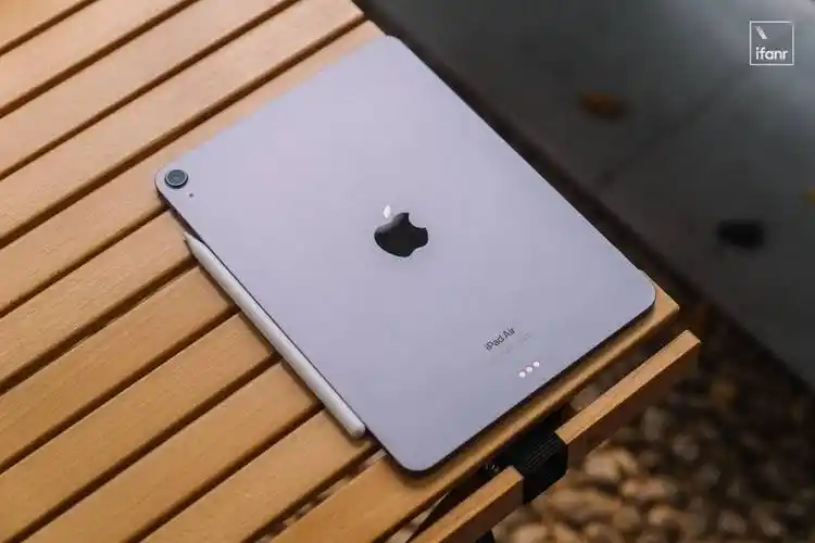 新ipadair体验是最便宜的m1设备也是最没m1痕迹的设备