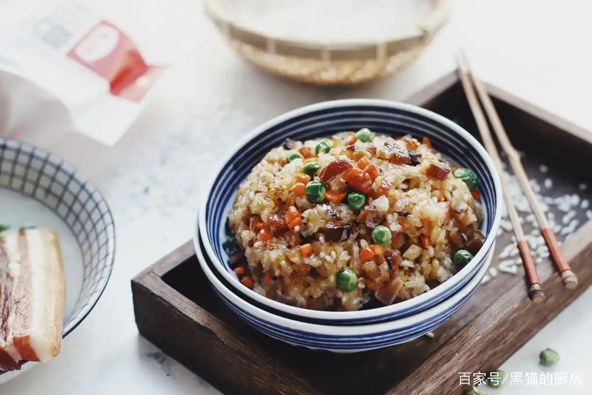 天冷,这一锅广式糯米饭最应季,闻着味儿就流口水,家人特喜欢