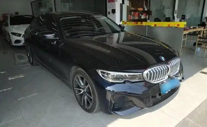 厦门二手宝马3系 2020 款 325i m运动套装 黑色 - 小猪二手车
