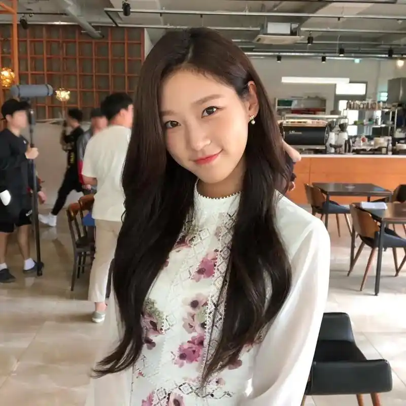 金赛纶#优秀女巫贾斗心 - 抖音