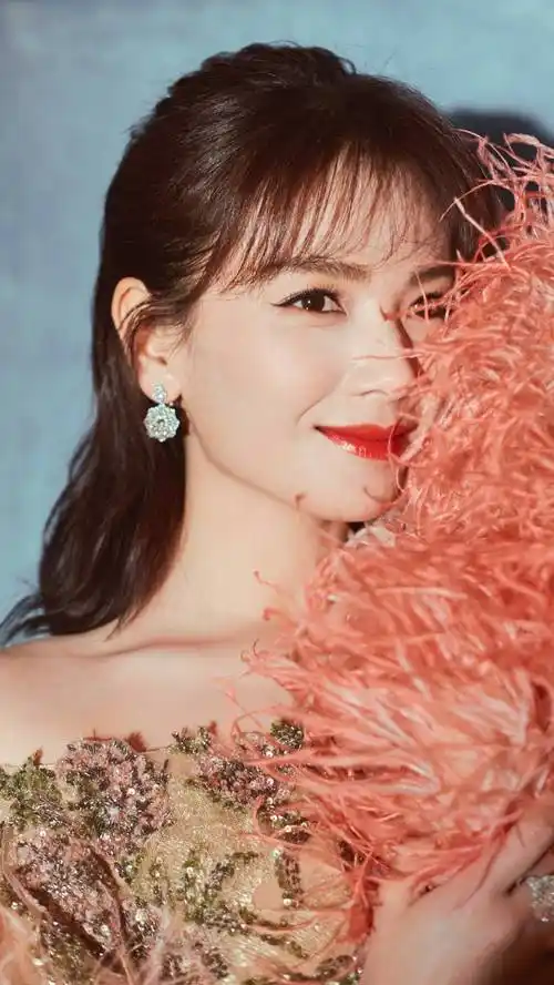 45岁刘涛,饱满有料着实迷人!_女神_小角色_演技