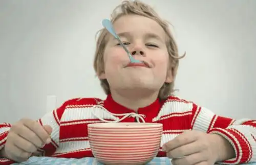 4岁宝宝变成重度脑瘫, 爸妈让孩子喝的东西导致