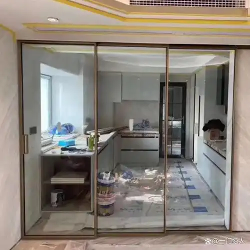 厨房玻璃推拉门真的没市场了吗?都流行装吊轨推拉门了吗?