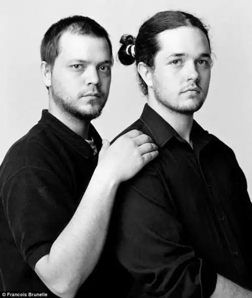 (摄影师francois brunelle)来自(非血缘与自己一模一样的人)就像被