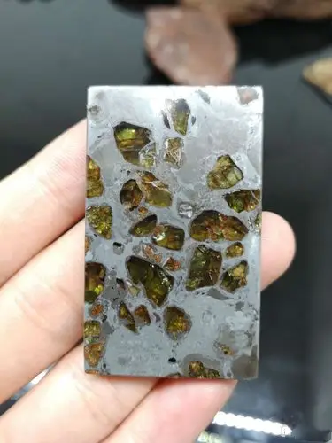 看假货也是学习～假橄榄铁陨石之三