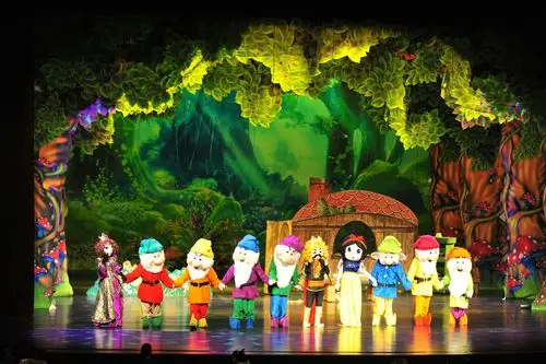 经典卡通童话剧《白雪公主》终于来到稷山啦!