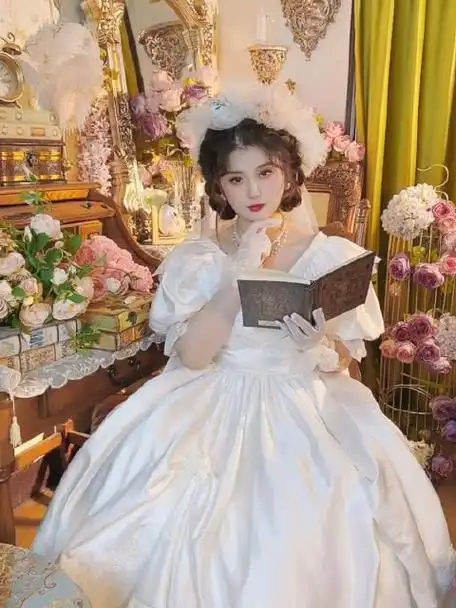 客片花絮复古婚纱春天最适合拍复古写真啦一位性格超级好的美女