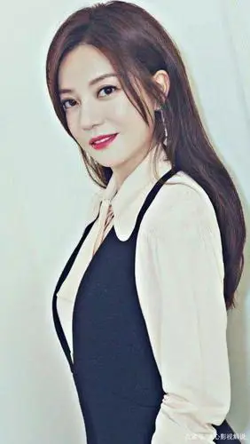 赵薇时尚唯美写真照,魅力十足