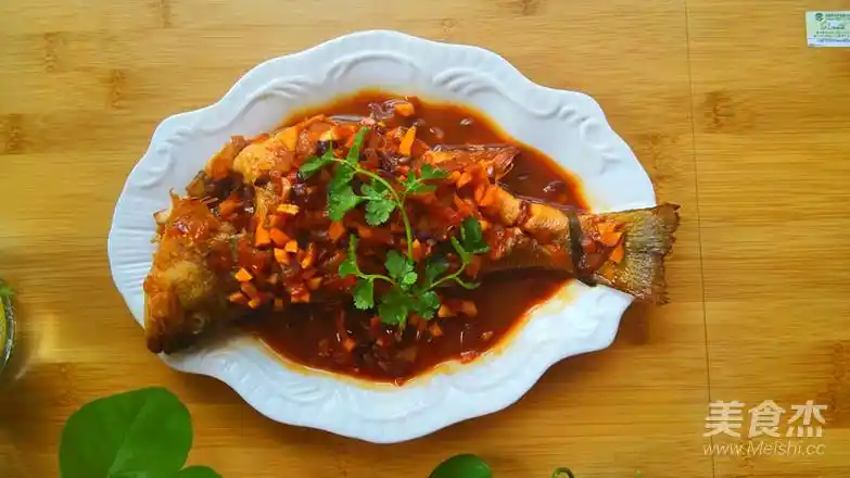 红烧鲈鱼
