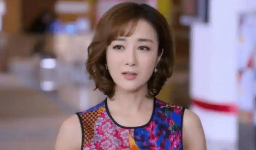 本可以大展宏图,却"遭疯狗狂咬毁容"断送前程_影响_李依晓_观众