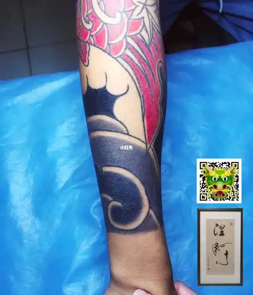成都纹身日式老传统锦鲤纹身花臂纹身