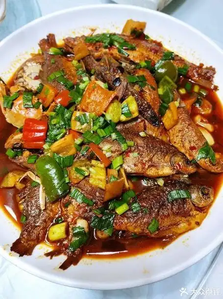 红烧杂鱼图片
